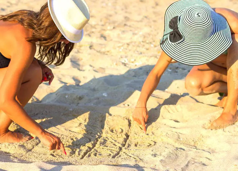 Sand Tic-Tac-Toe with kids